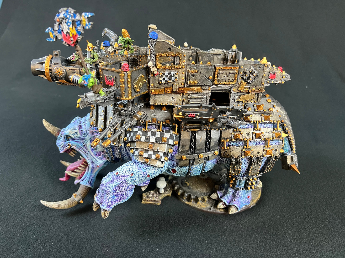 Painted Ork Gargantuan Squiggoth Warhammer 40k