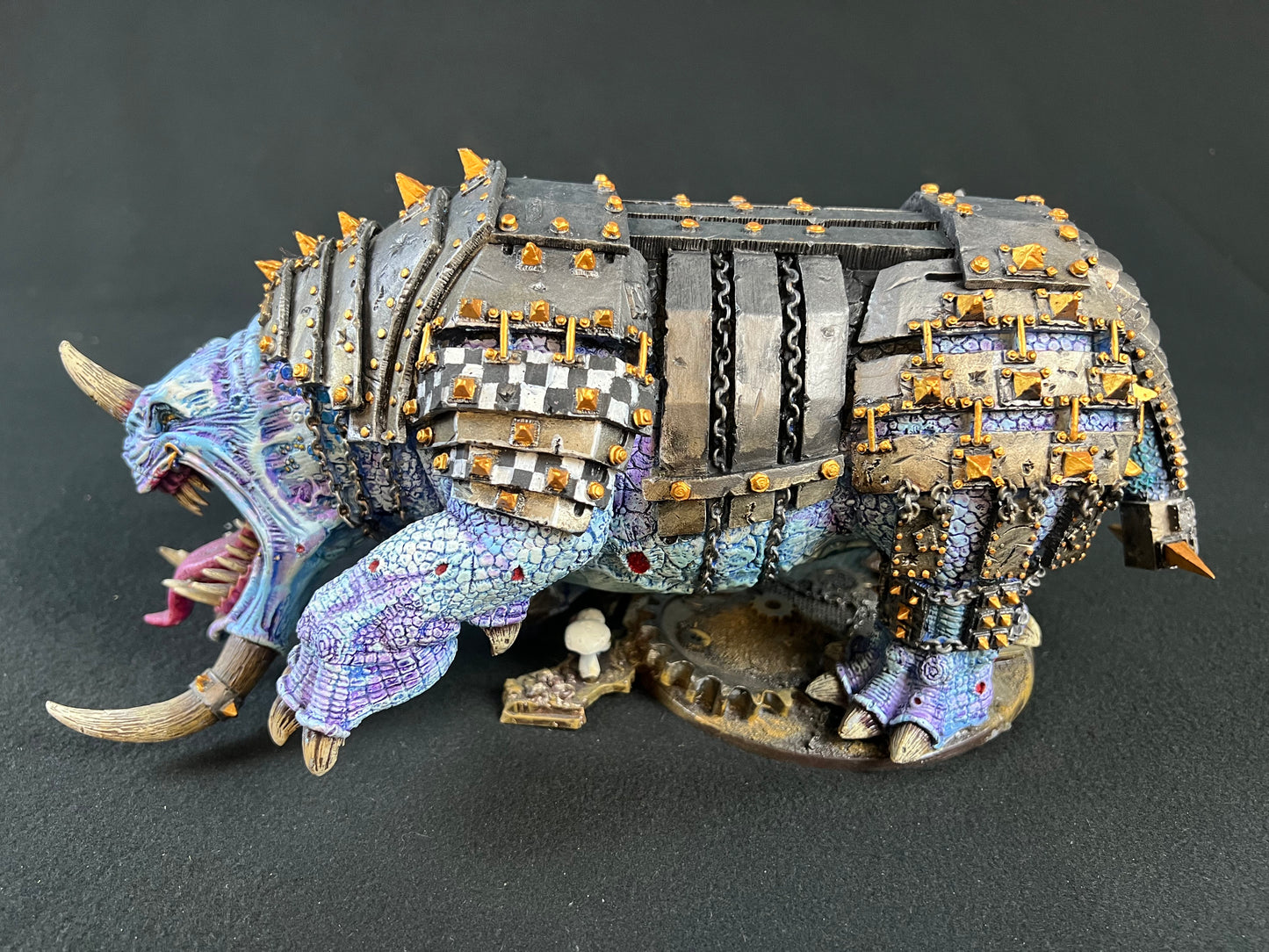 Painted Ork Gargantuan Squiggoth Warhammer 40k