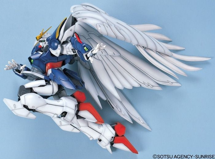XXXG-00W0 WING GUNDAM ZERO EW, 'GUNDAM WING: ENDLESS WALTZ', BANDAI PG 1/60